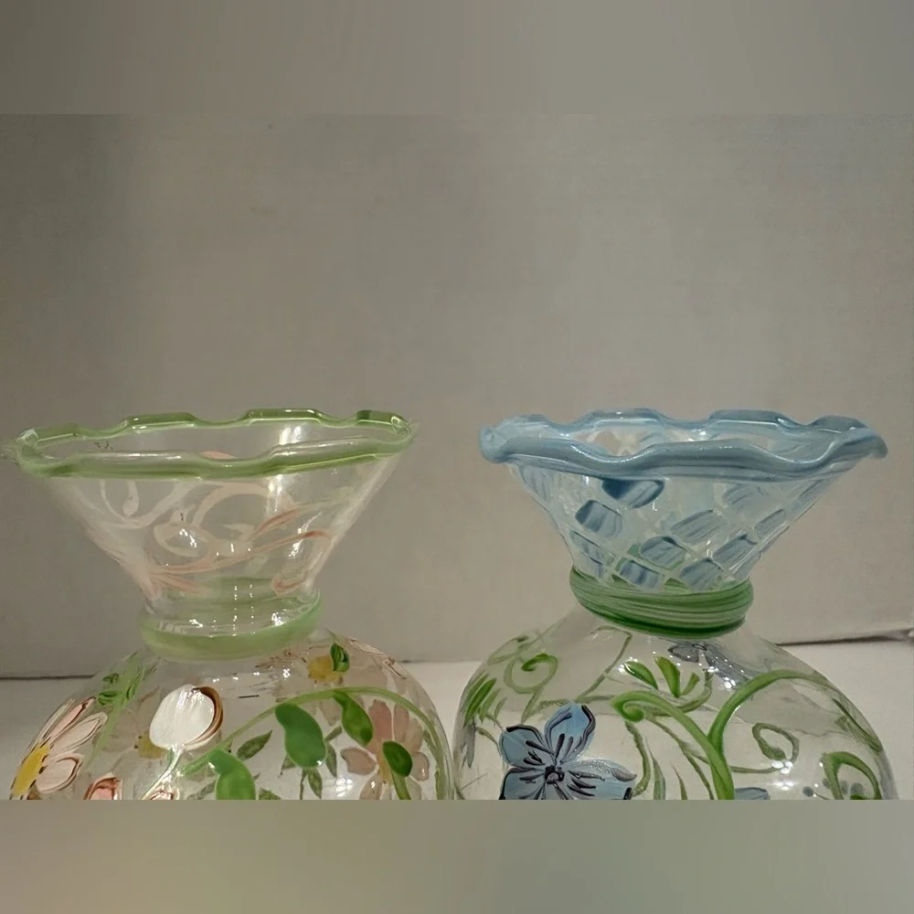 Vintage Tracy Porter boho hand painted floral design set of 2 glass bud vases